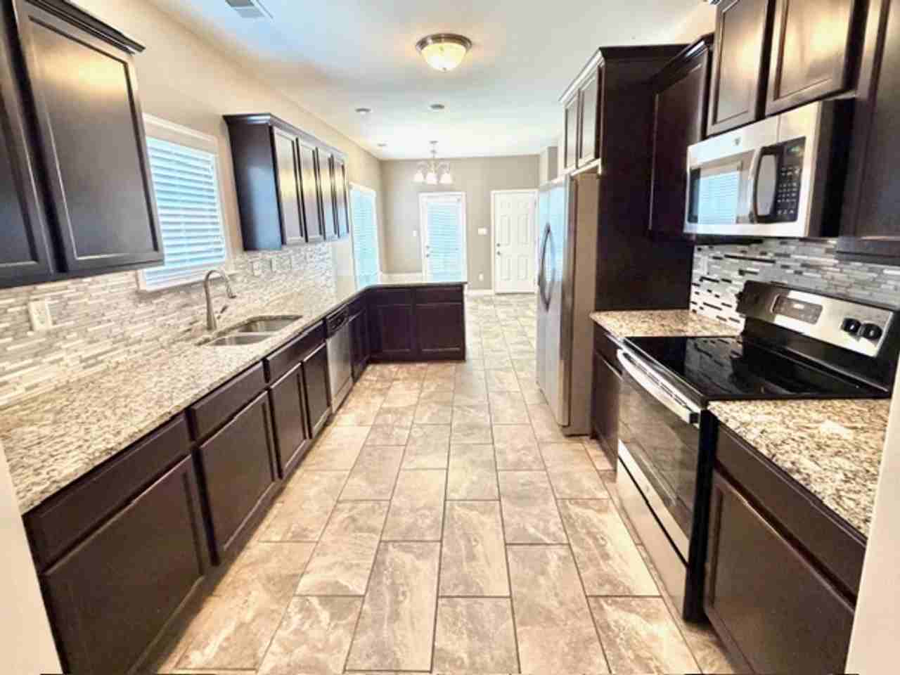 7567 Glenlaurel Way - Photo 4 of 12
