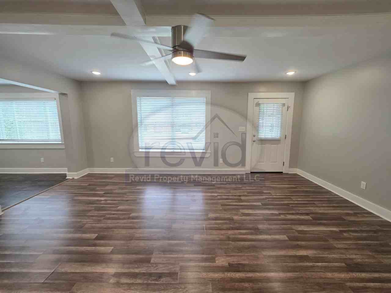 3523 Barwood Cir. - Photo 7 of 38