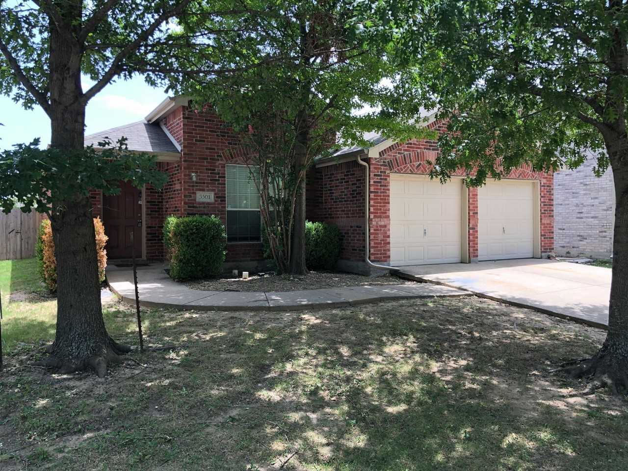 3501 Truman St - Photo 2 of 23