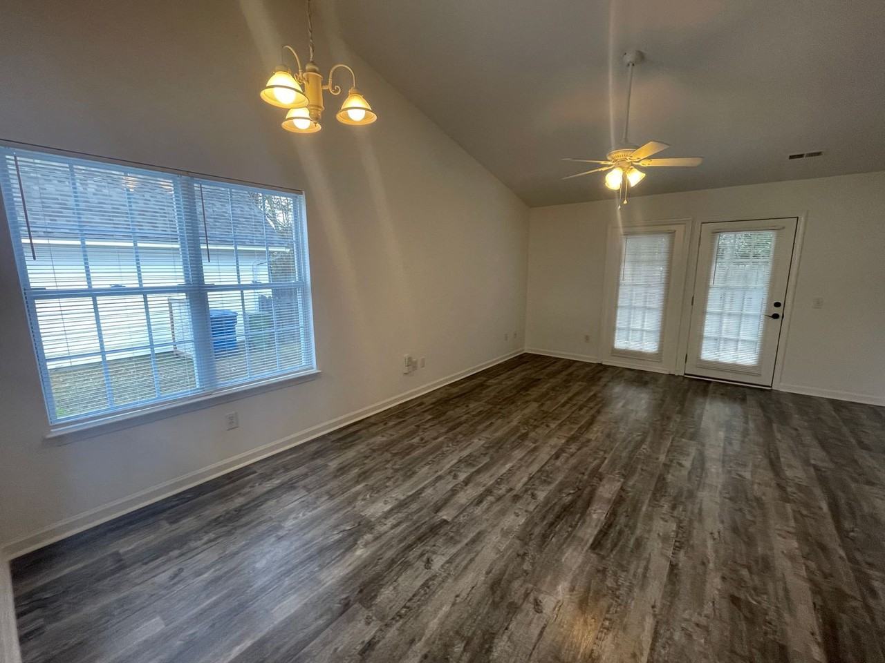 316 Saint Rosea Rd - Photo 3 of 8