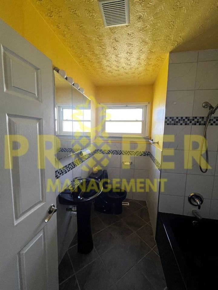 3964 Nicholas Rd - Photo 7 of 8