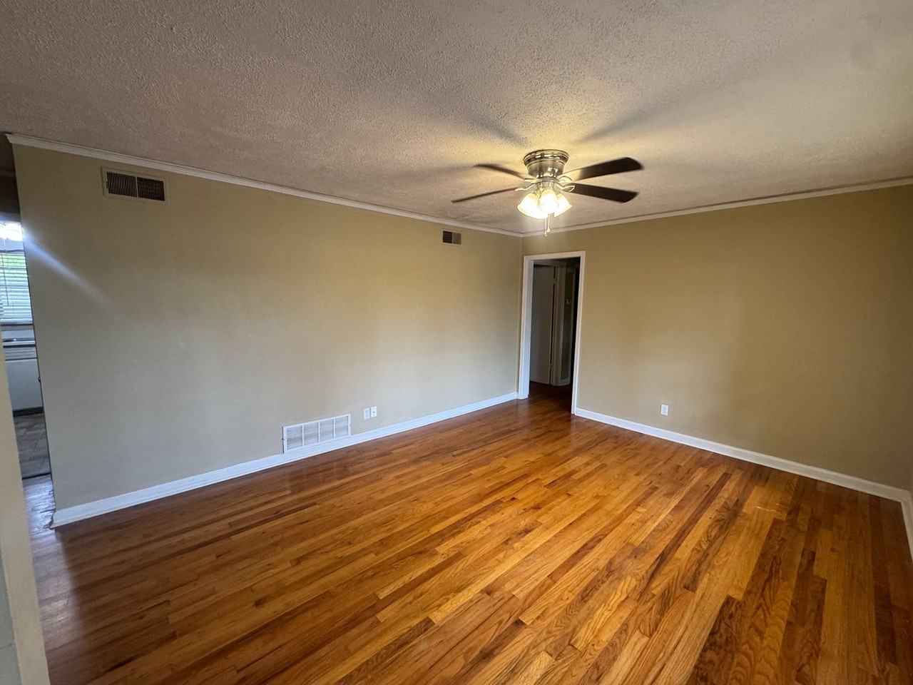 3927 Bienville Rd - Photo 4 of 21