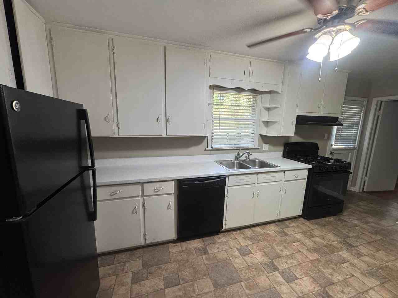 3927 Bienville Rd - Photo 6 of 21