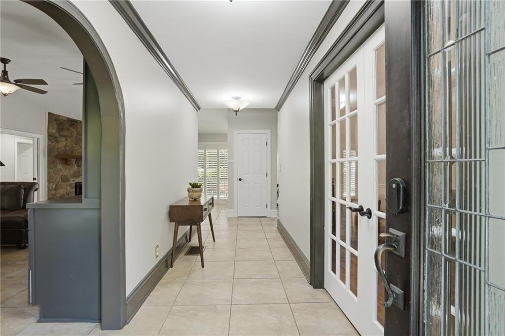 1180 Saint Andrews Cir - Photo 3 of 30