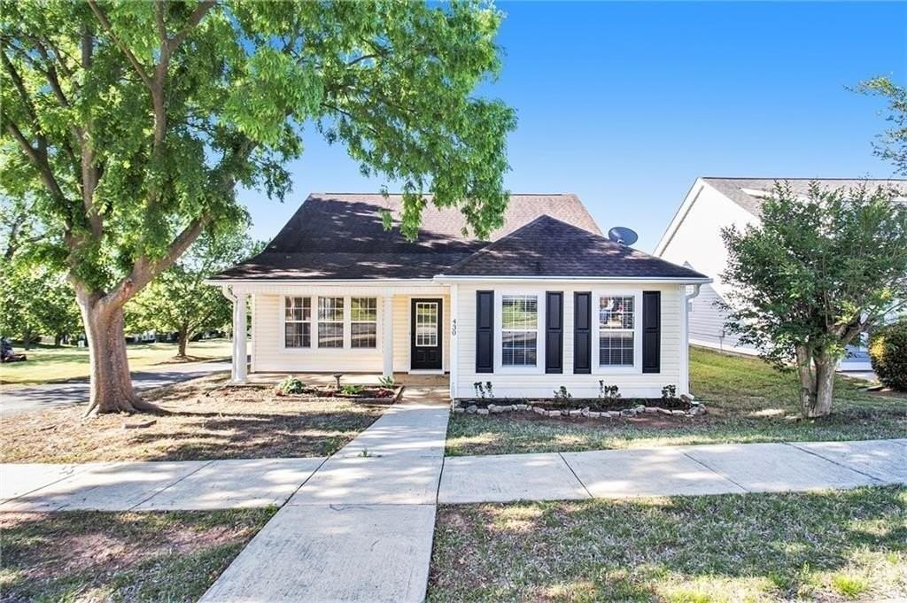 430 Fairlawn Dr