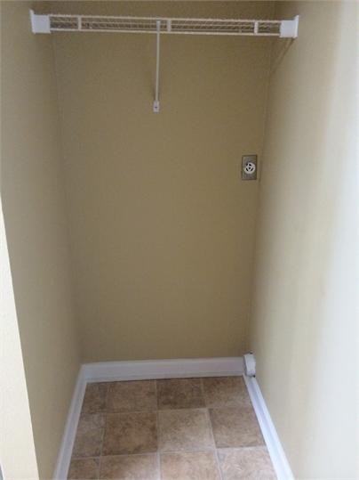 504 W Carolyn Ave - Photo 6 of 10