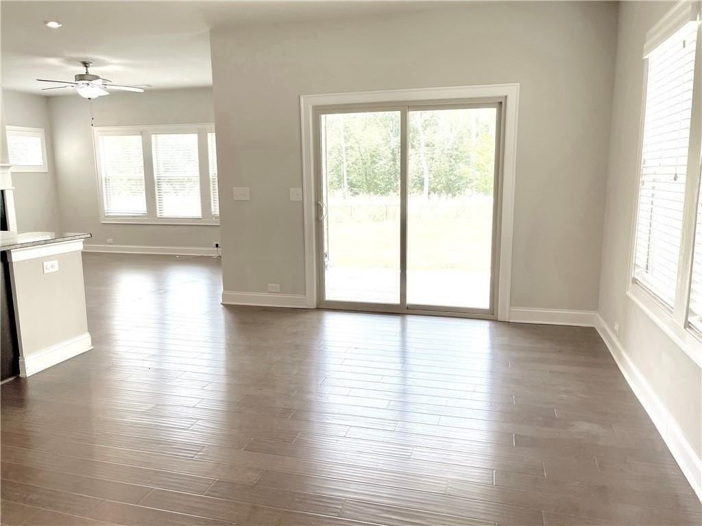 3685 Morgan Rd - Photo 5 of 30