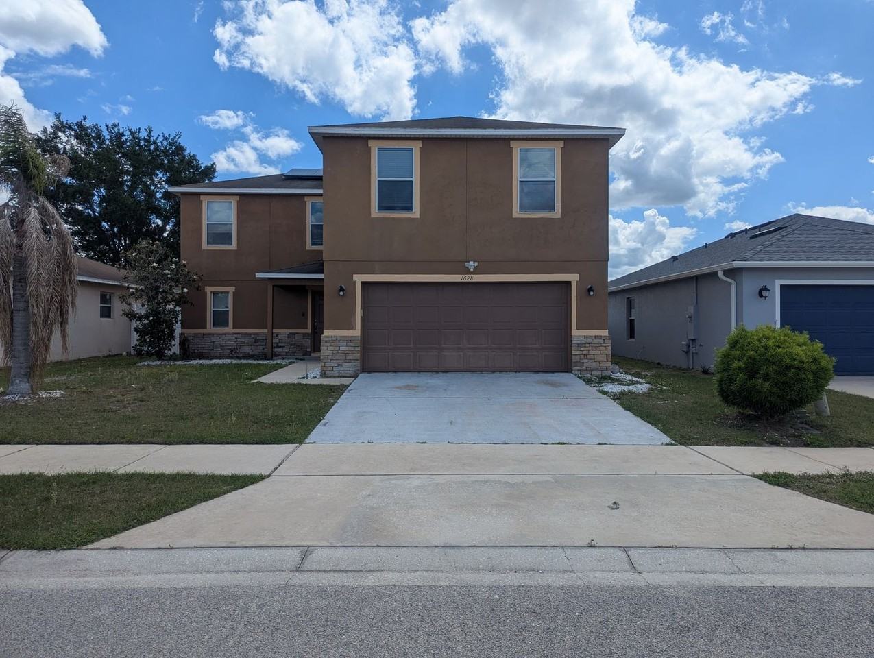 1628 Strathmore Cir - Photo 2 of 20