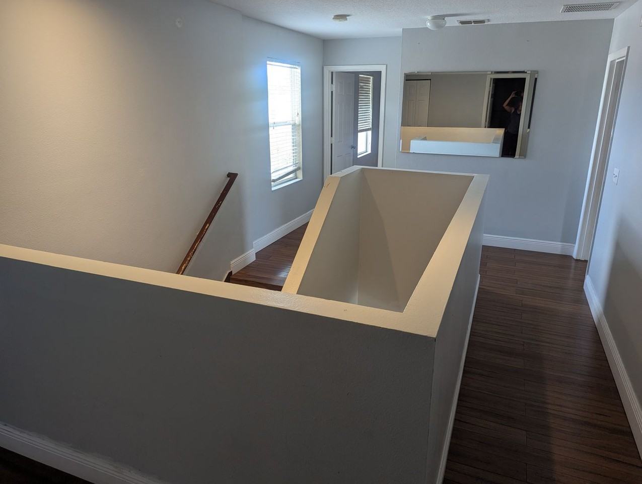 1628 Strathmore Cir - Photo 5 of 20