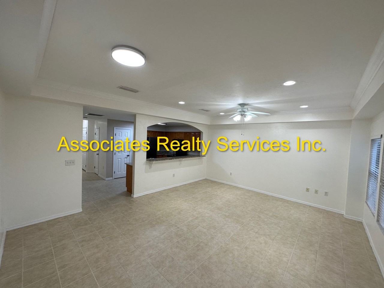 538 Nw 39th Rd - Photo 7 of 11