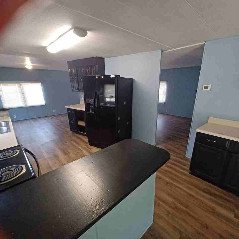 463A Logan Ave - Photo 7 of 24