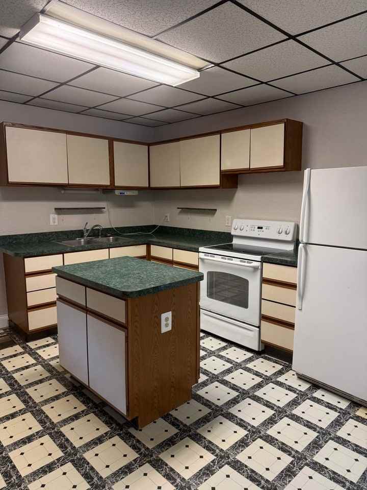 819 Motter Ave - Photo 4 of 6