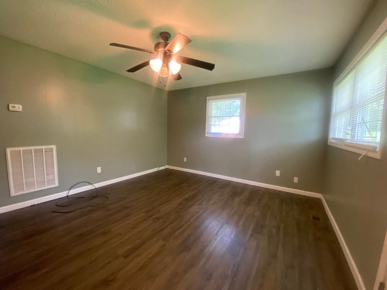 7 Lynn Terrace Ct - Photo 4 of 15