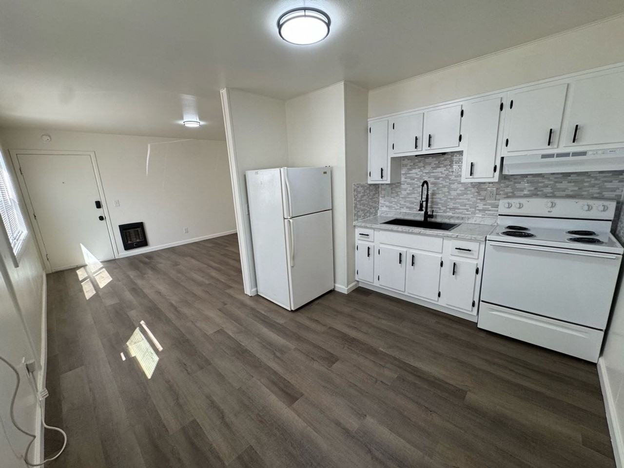 505 Stanley Ave - Photo 3 of 19