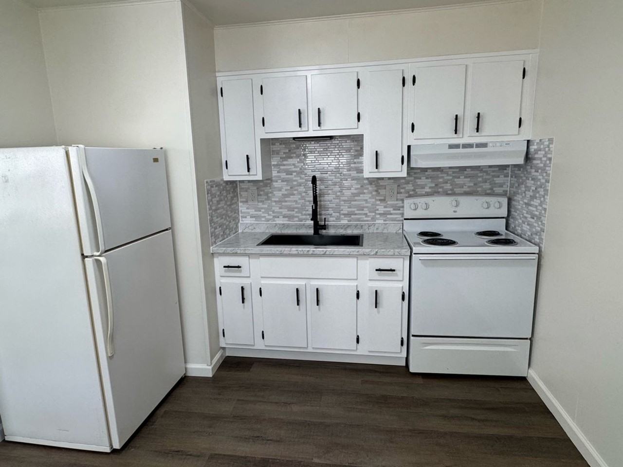 505 Stanley Ave - Photo 4 of 19