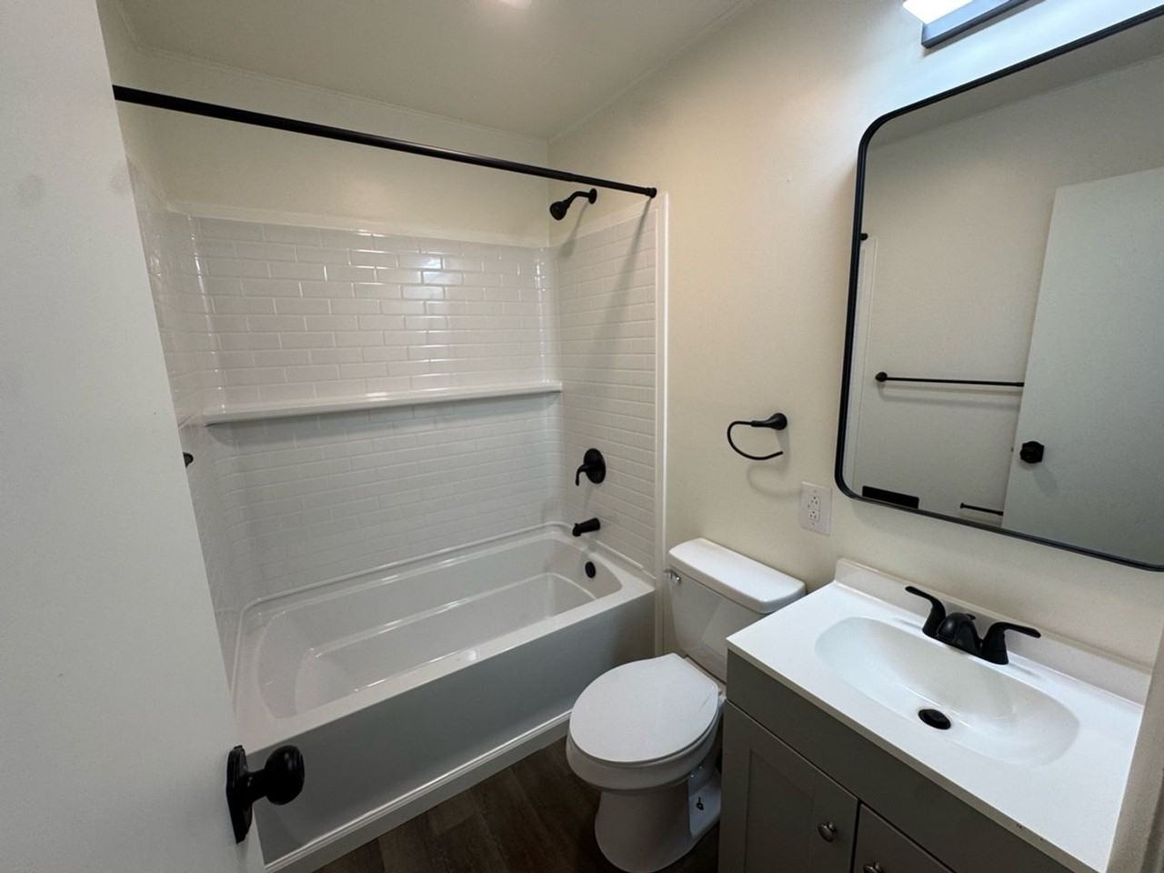 505 Stanley Ave - Photo 7 of 19