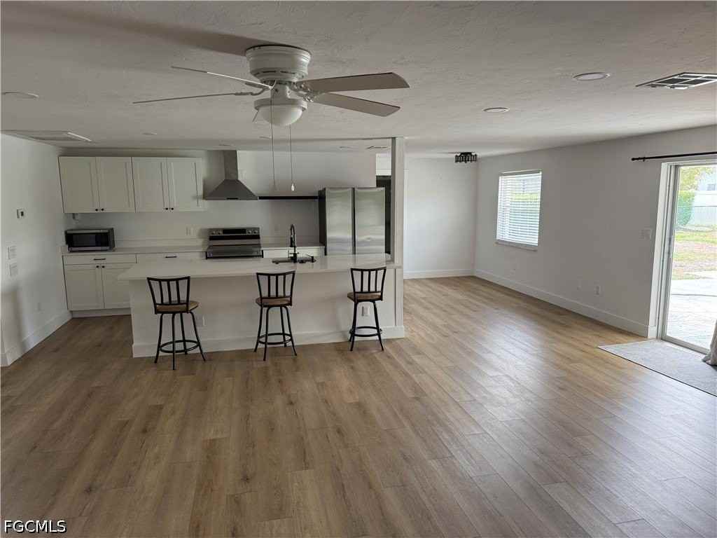 1463 Tanglewood Pkwy - Photo 3 of 8