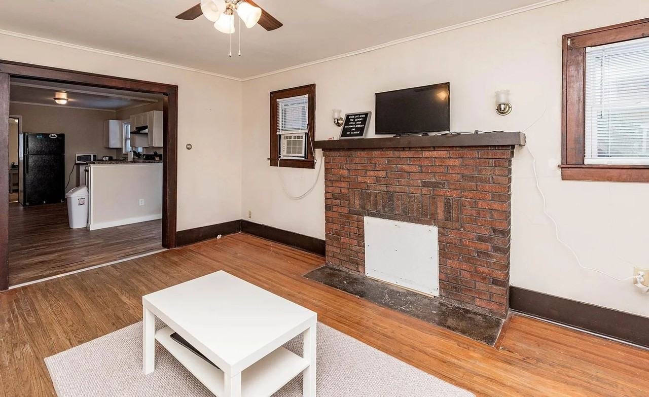 1618 University Ave - Photo 3 of 11