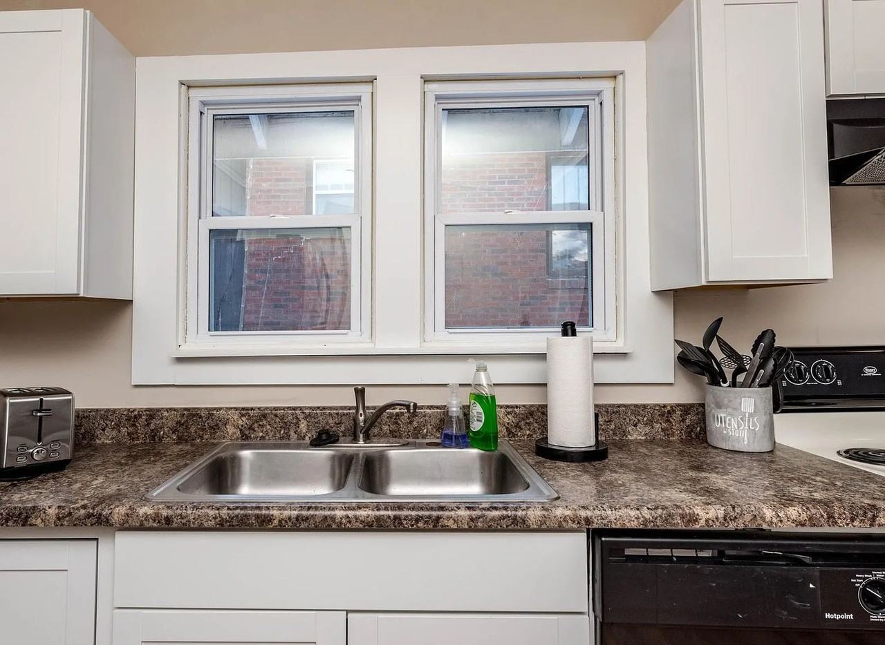 1618 University Ave - Photo 5 of 11