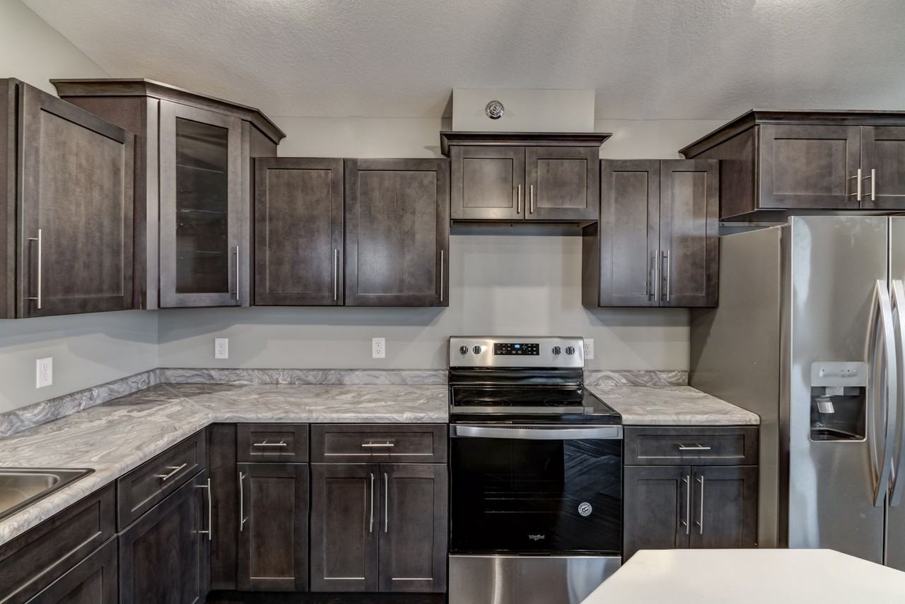 1000 N Hillcrest Pkwy - Photo 2 of 11