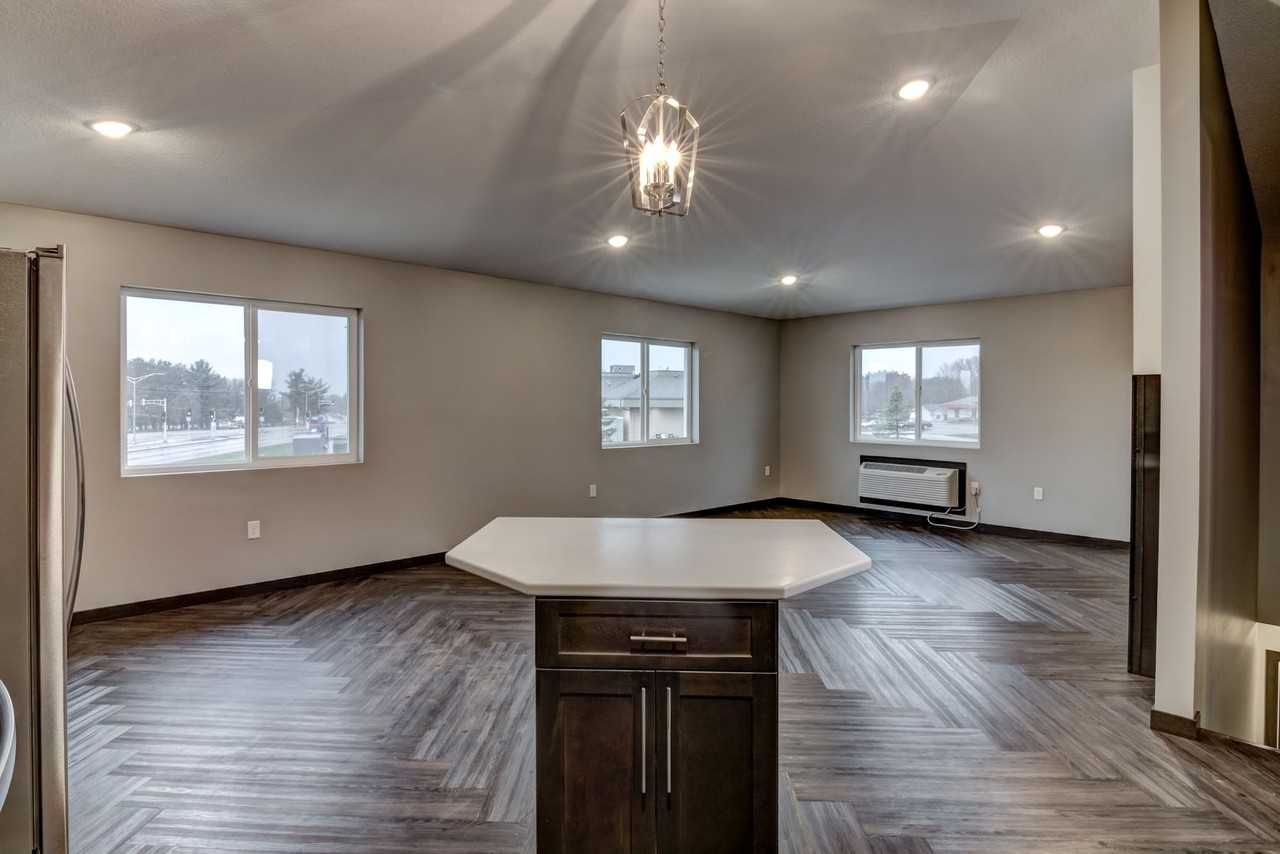1000 N Hillcrest Pkwy - Photo 5 of 11