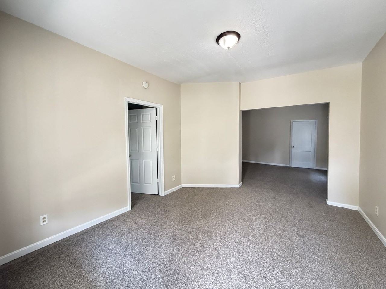 1411 Sale Ave - Photo 2 of 19