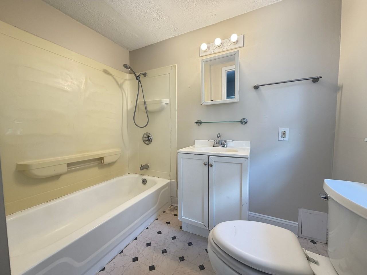 1411 Sale Ave - Photo 6 of 19