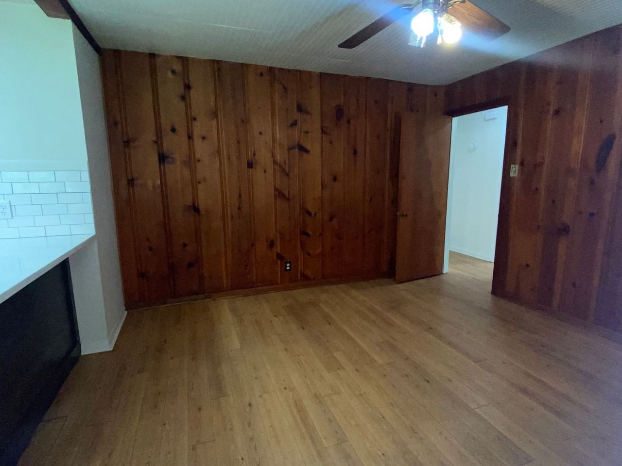 1606 S 37th St - Photo 6 of 23