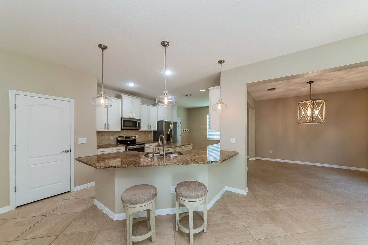 5532 Pamplona Way - Photo 5 of 23