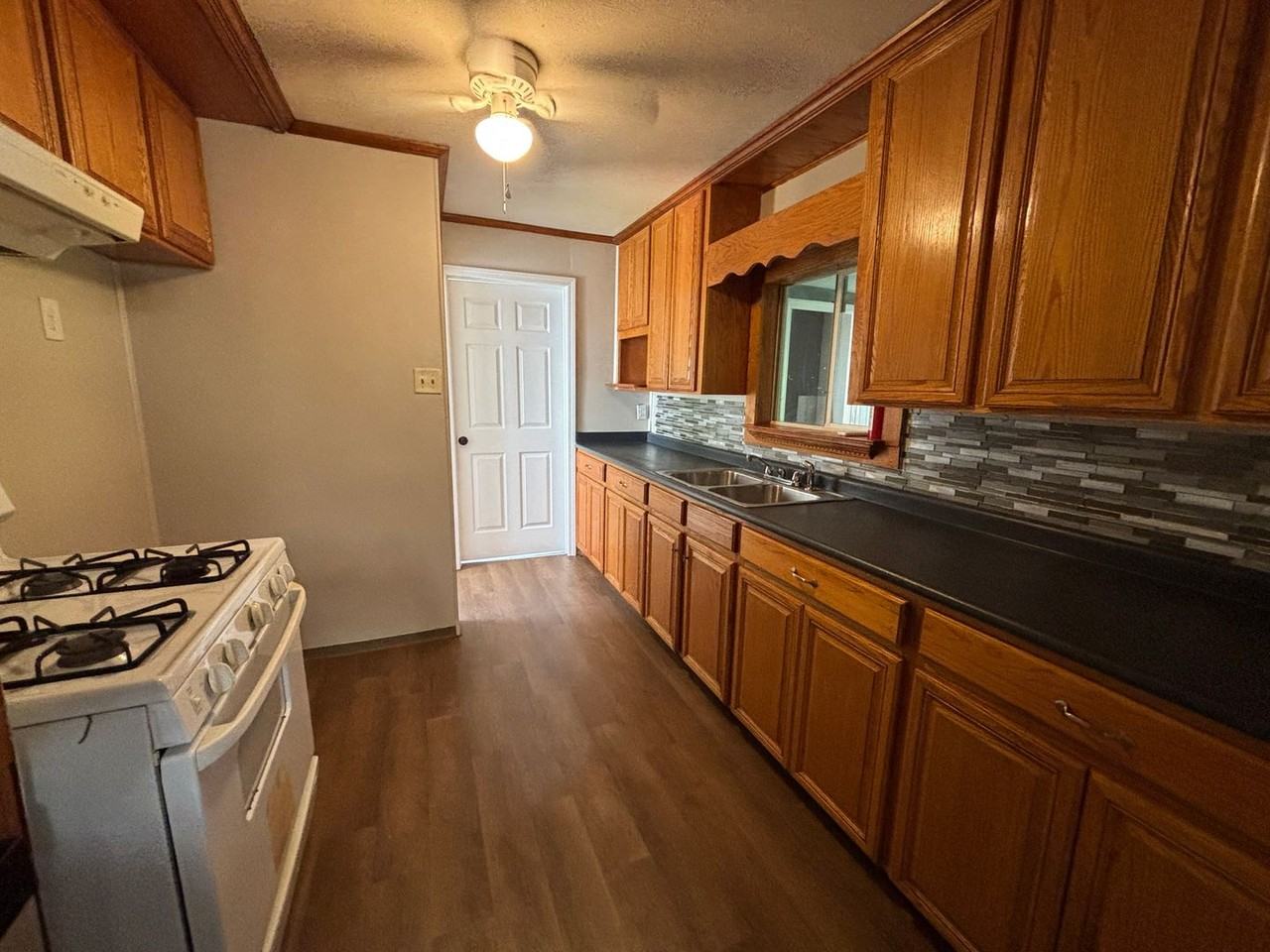 1137 Schex Dr - Photo 2 of 13