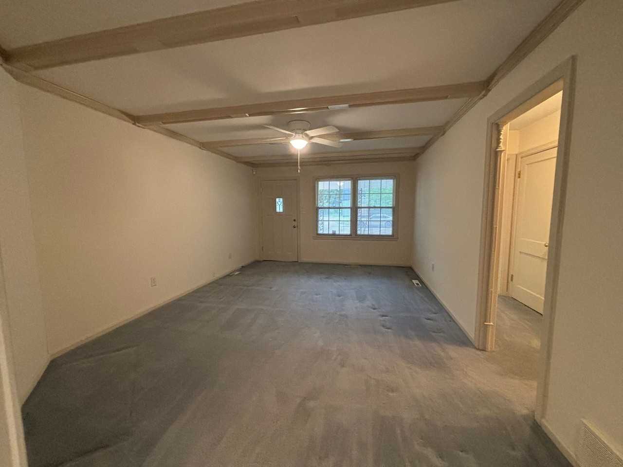 623 Sylvan Ln - Photo 4 of 12