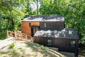 featured image of 3506 Bellevue Rd