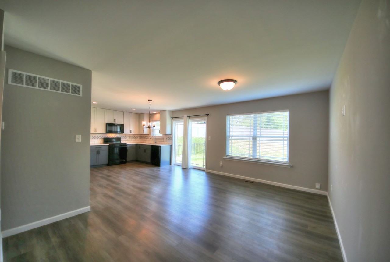 11128 Fort Samuel Dr - Photo 6 of 8