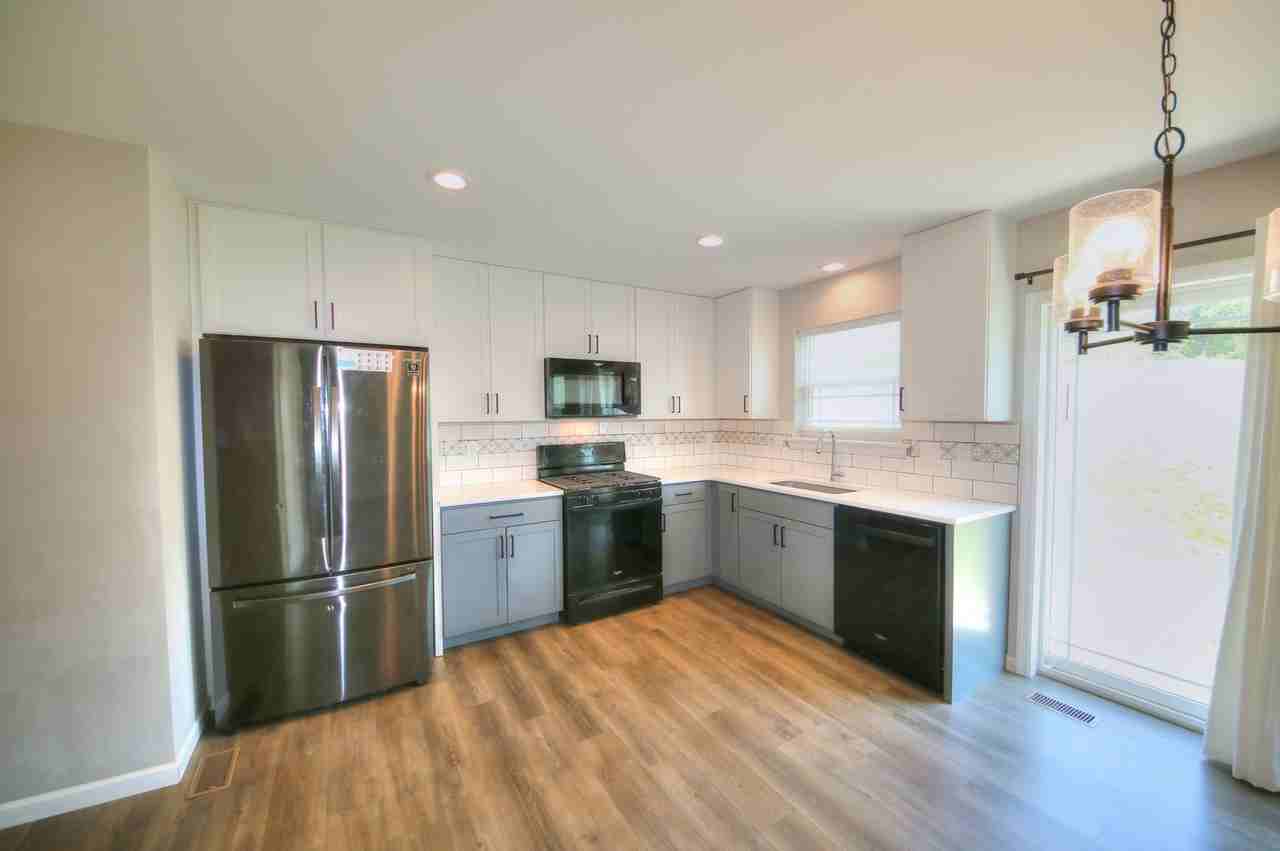 11128 Fort Samuel Dr - Photo 7 of 8