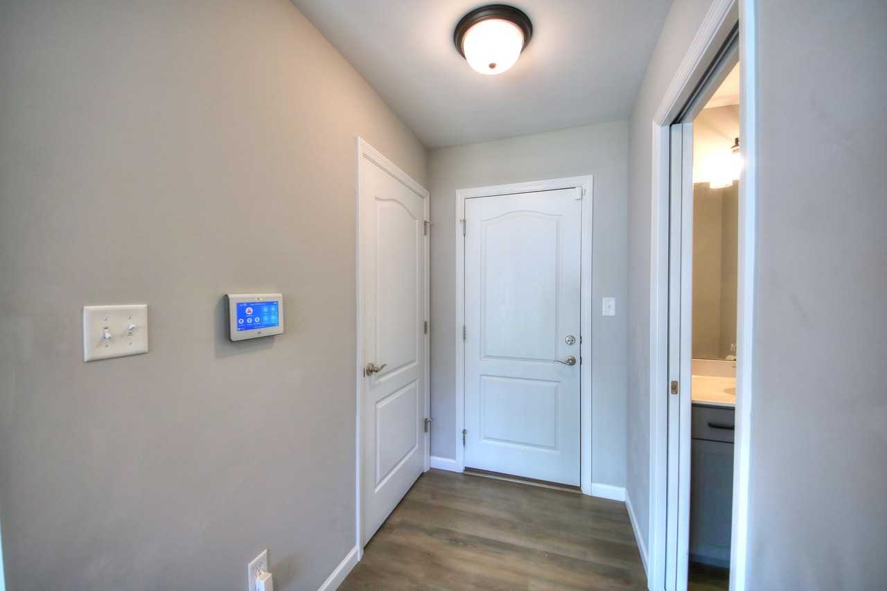 11128 Fort Samuel Dr - Photo 5 of 8