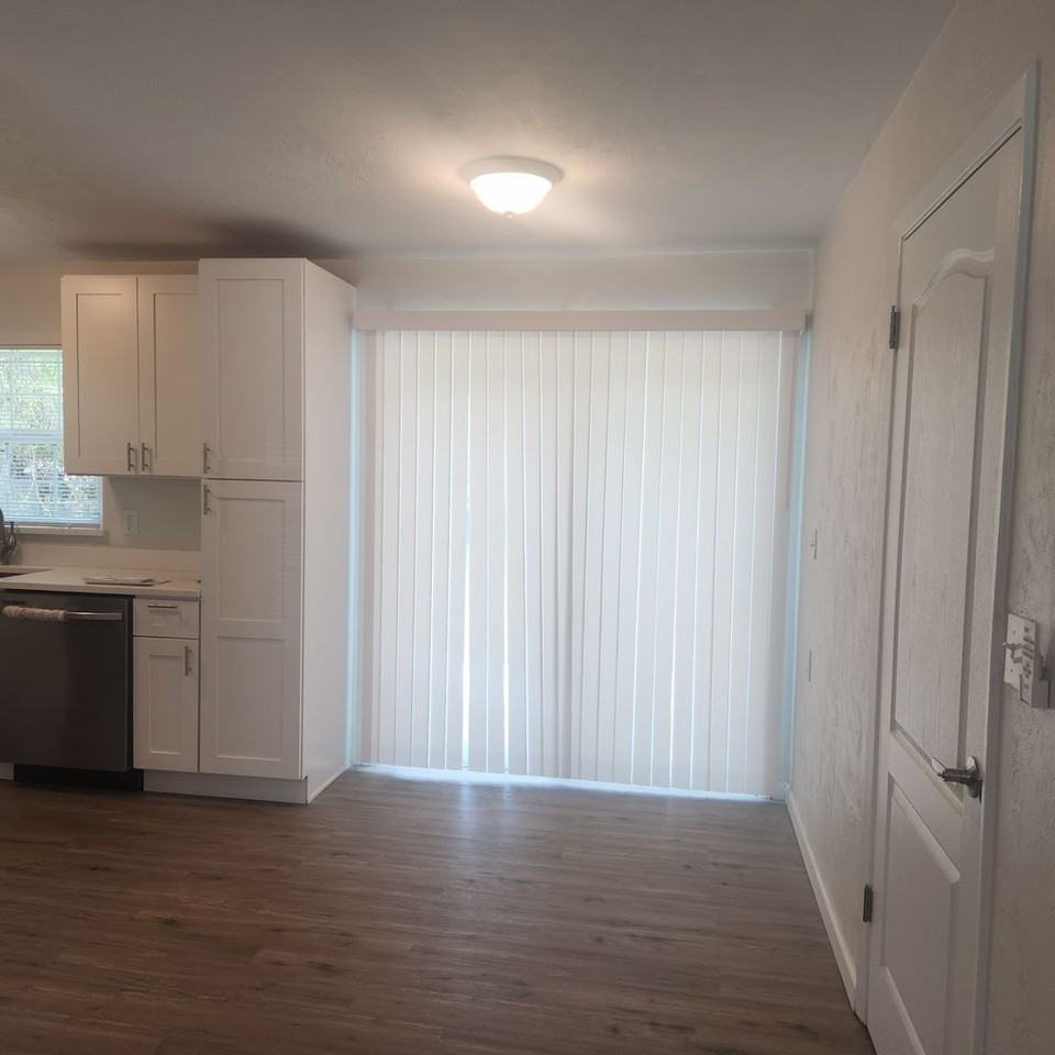 1921 Linda Ave - Photo 4 of 13