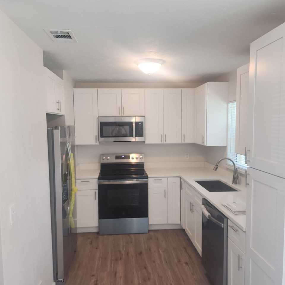 1921 Linda Ave - Photo 5 of 13