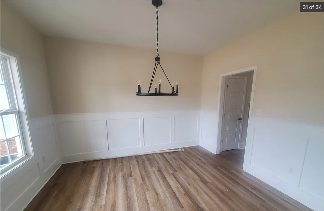 1740 Willow Creek Dr - Photo 3 of 18