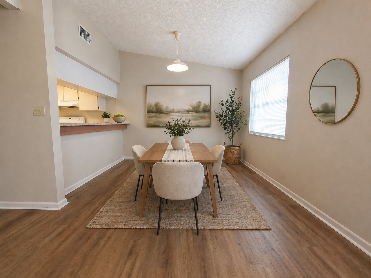 1906 Crystal Grove Dr - Photo 3 of 16