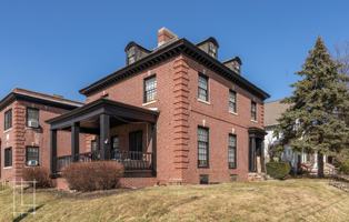 featured image of 440 E Maynard Ave