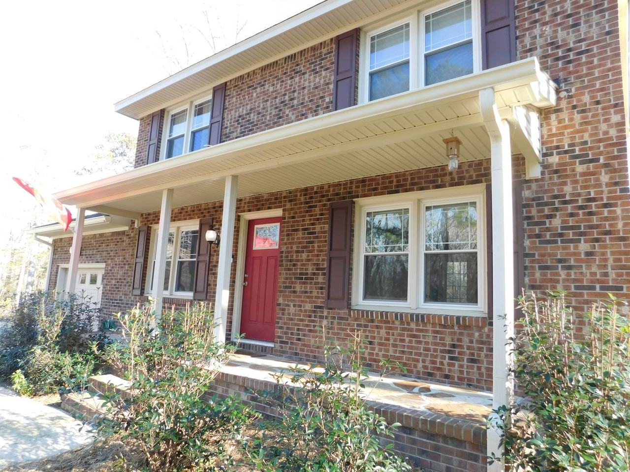 105 Little Rossie Rd - Photo 3 of 27