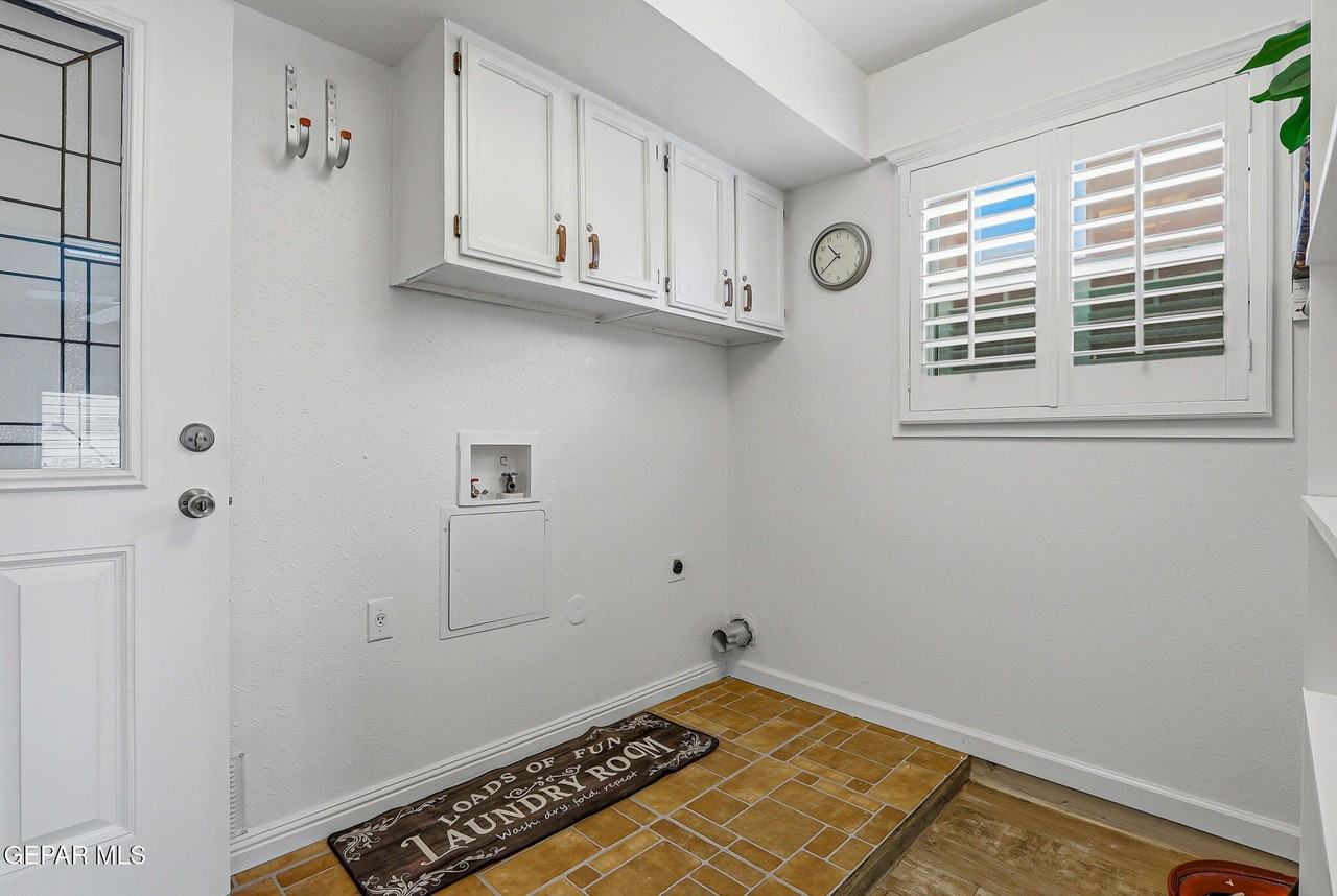 12119 Tower Hill Dr - Photo 7 of 14