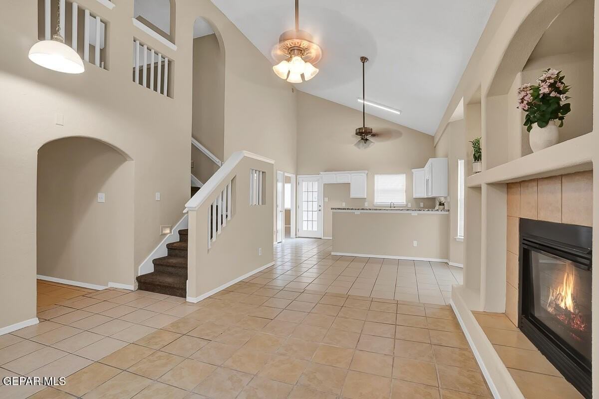 2304 Tierra Blanda Dr - Photo 2 of 13