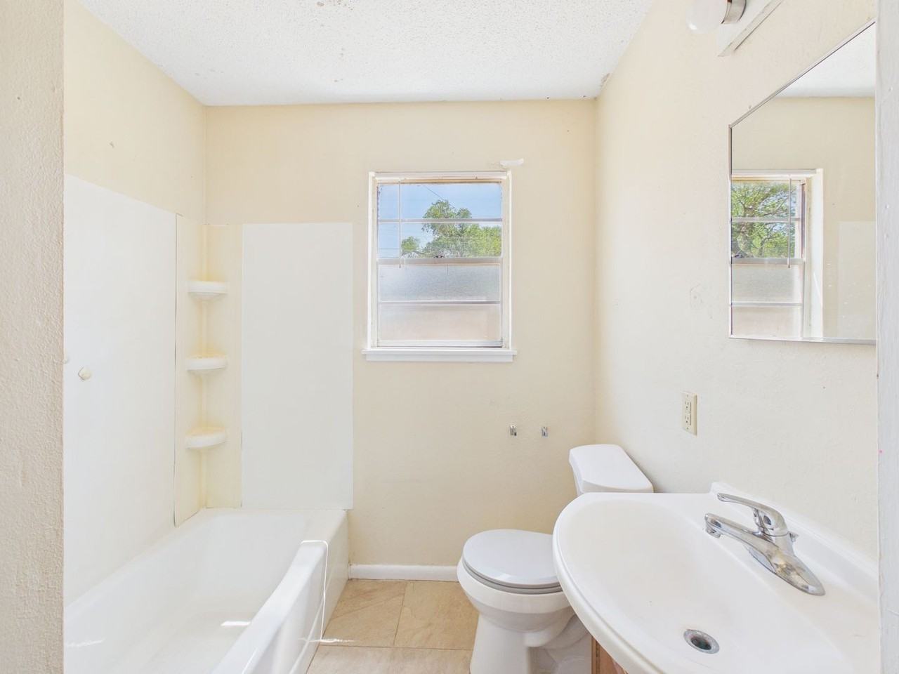 3810 Mesa Verde Dr - Photo 7 of 16