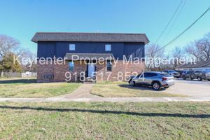 featured image of 405 S Maple St
