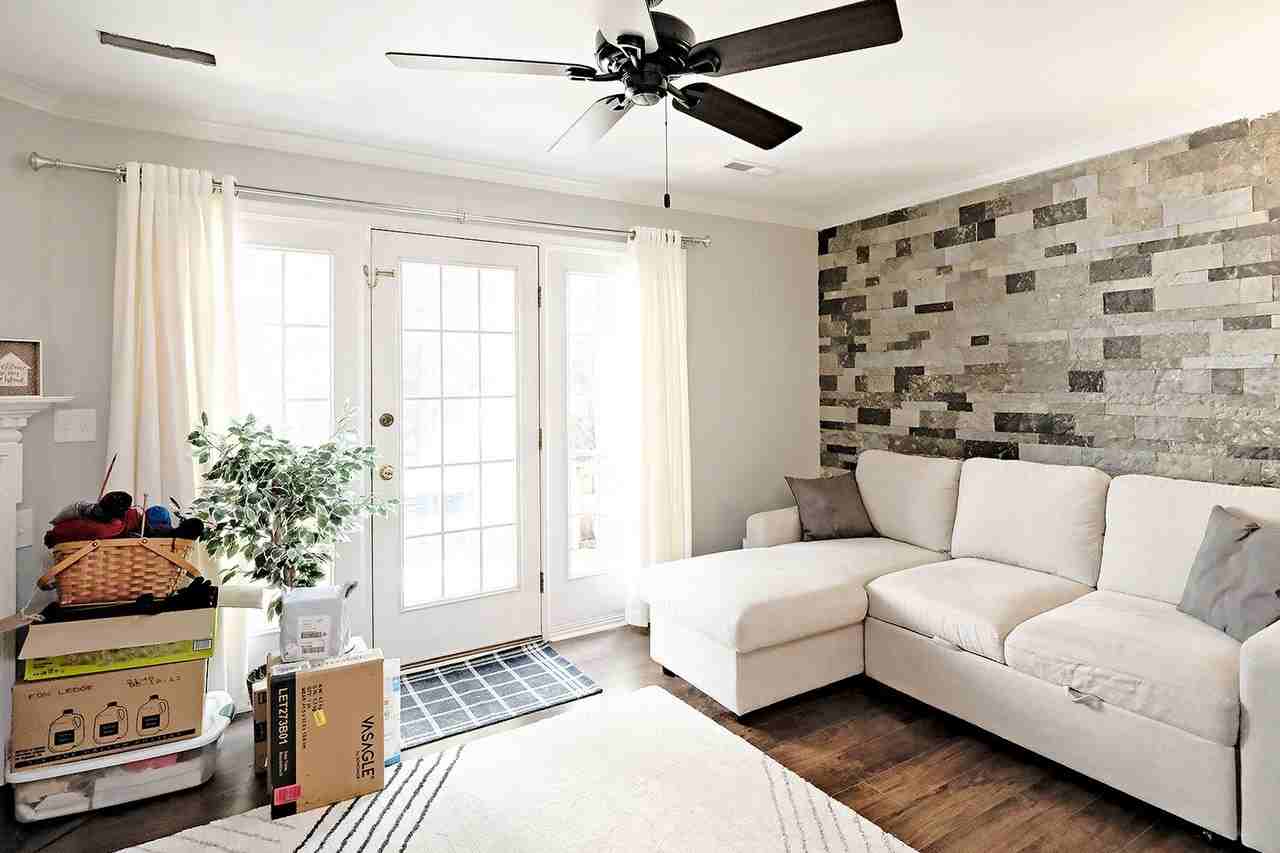 3269 Gateway Cir - Photo 5 of 18