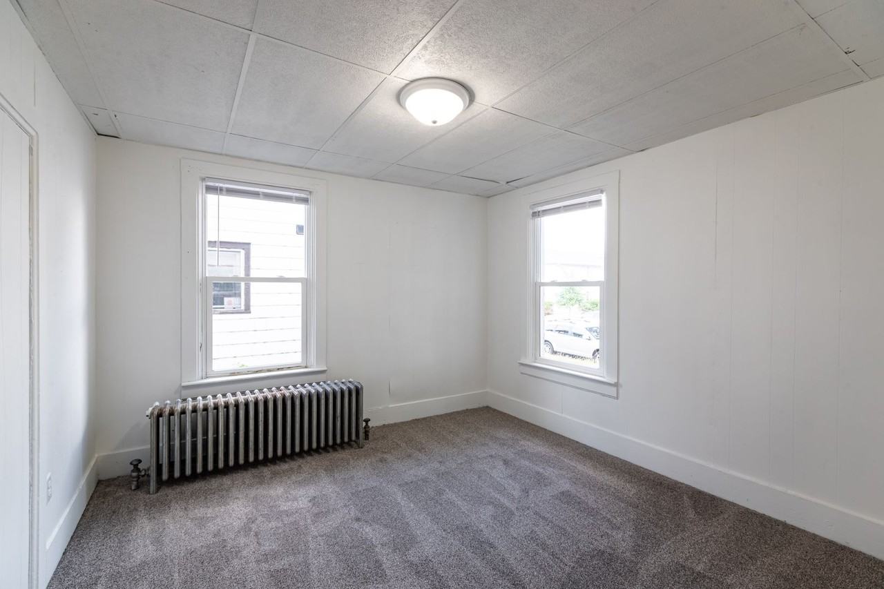 603 10th St N - Photo 7 of 12