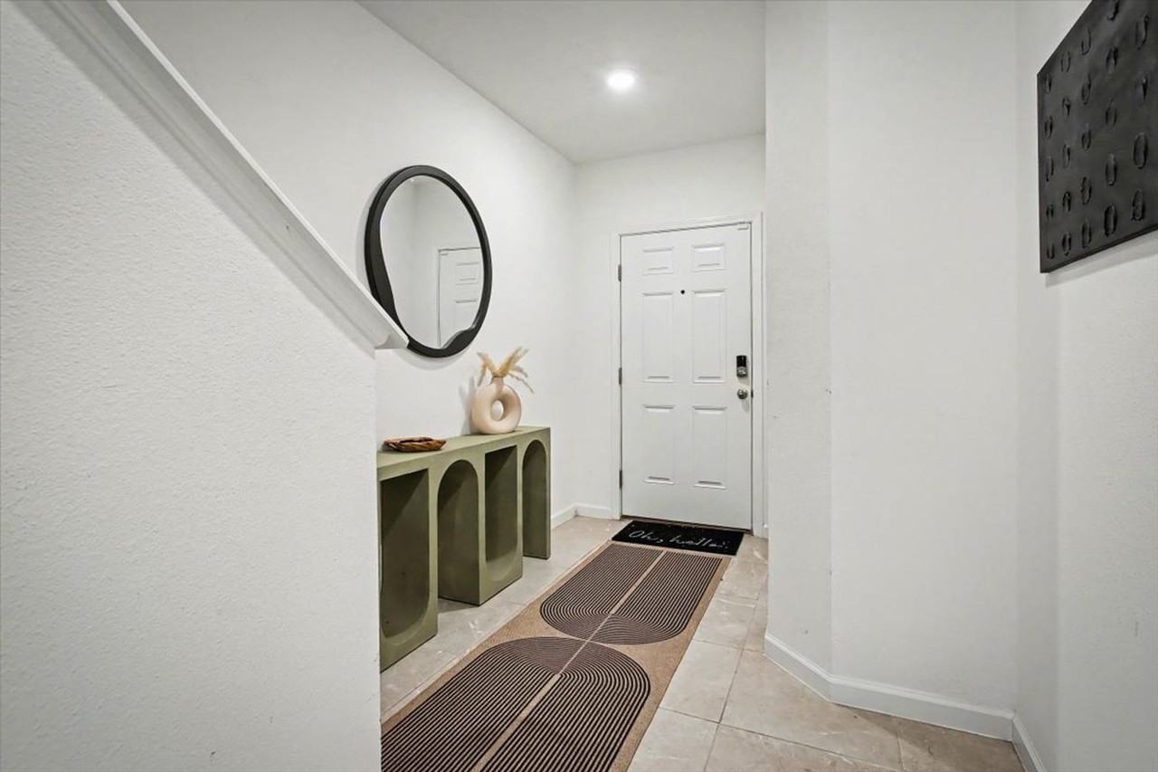 3231 Penny Cove Ln - Photo 2 of 23