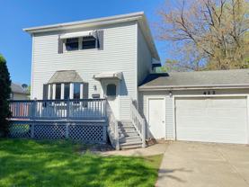 422 N Dwiggins St - Photo 1 of 1