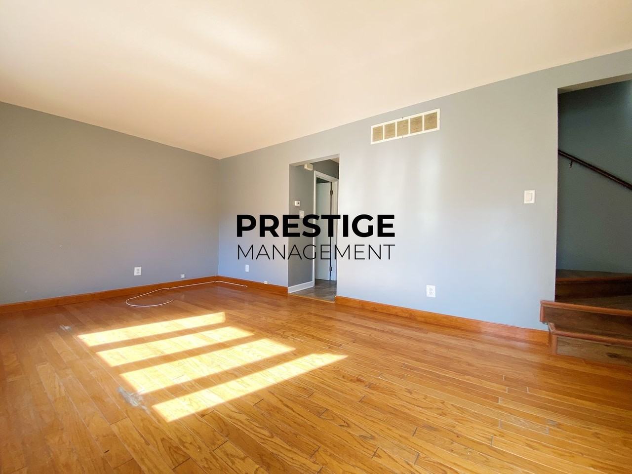 422 422 N Dwigging - Photo 3 of 14